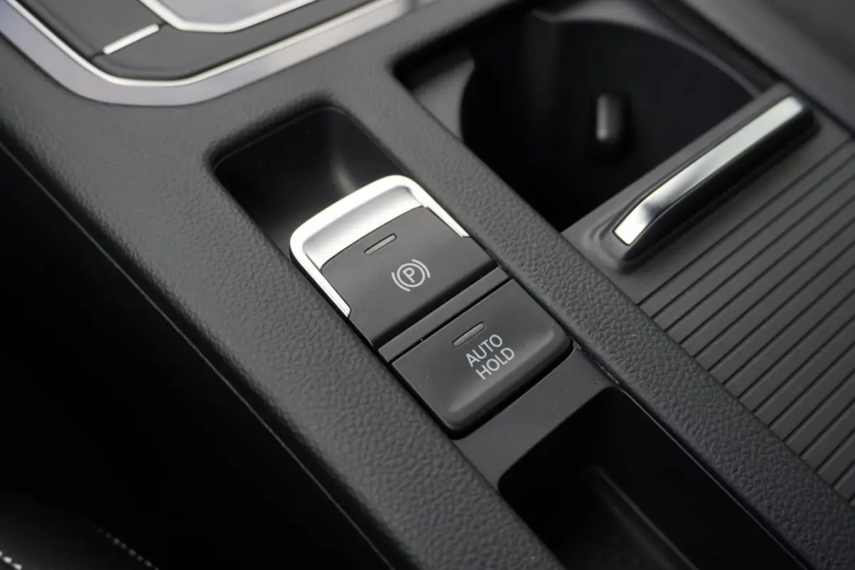1.5 TSI R-Line Business + Automaat | Navigatie | Carplay | Vol opties | Dealerauto | Inruil mogelijk
