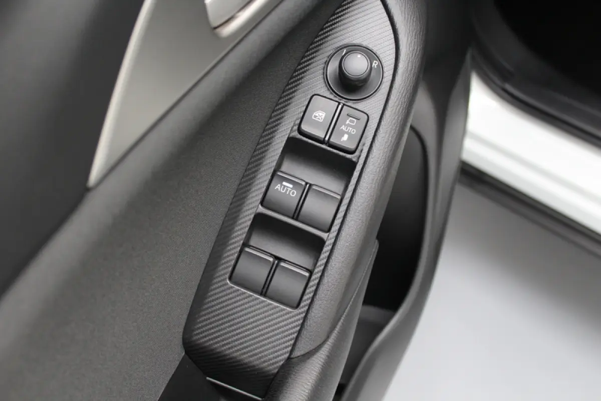 2.0 SkyActiv-G 120 Dynamic 120PK, NAVIGATIE | CRUISE | PARK.SENSOREN | VERWARMDE STOELEN