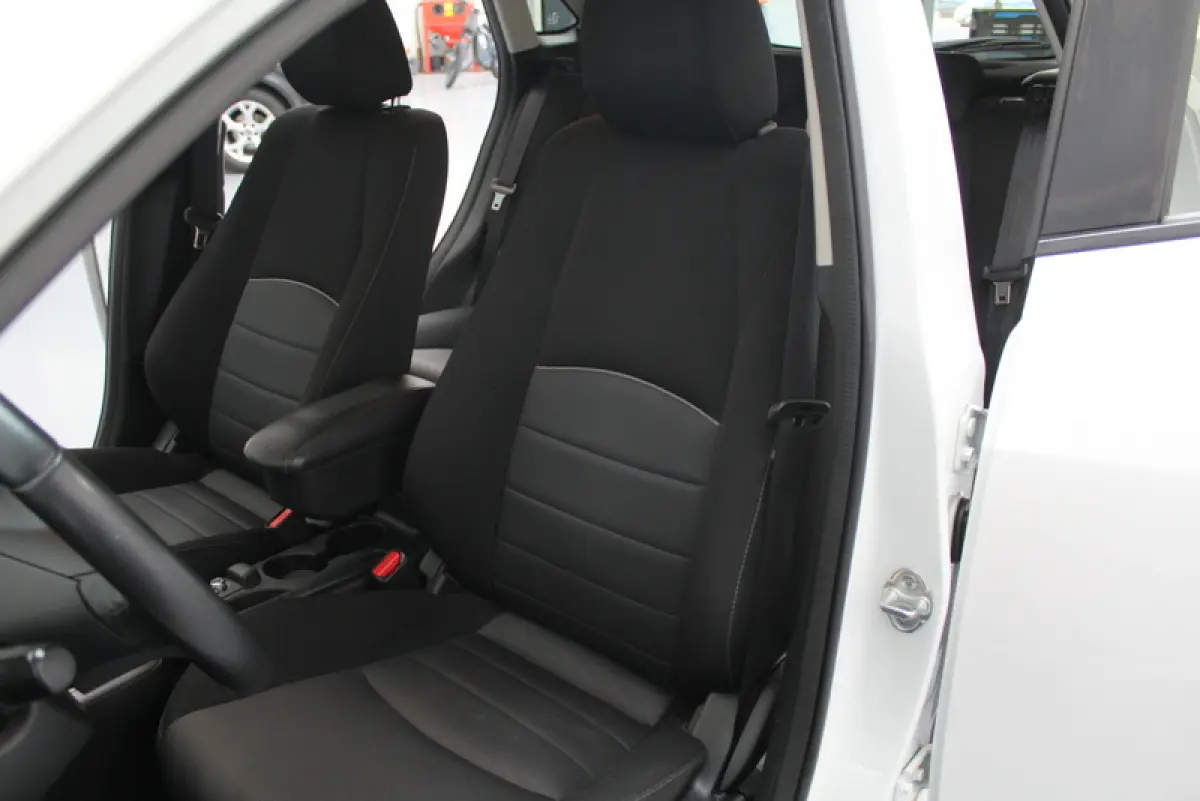 2.0 SkyActiv-G 120 Dynamic 120PK, NAVIGATIE | CRUISE | PARK.SENSOREN | VERWARMDE STOELEN