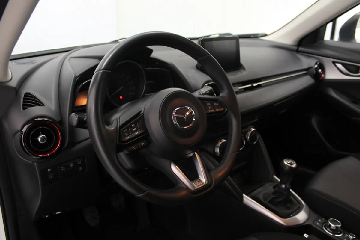 2.0 SkyActiv-G 120 Dynamic 120PK, NAVIGATIE | CRUISE | PARK.SENSOREN | VERWARMDE STOELEN