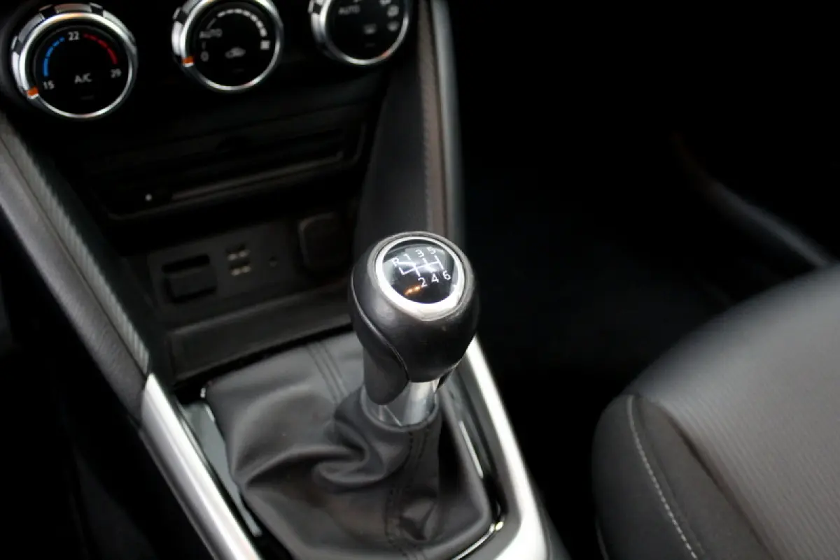 2.0 SkyActiv-G 120 Dynamic 120PK, NAVIGATIE | CRUISE | PARK.SENSOREN | VERWARMDE STOELEN