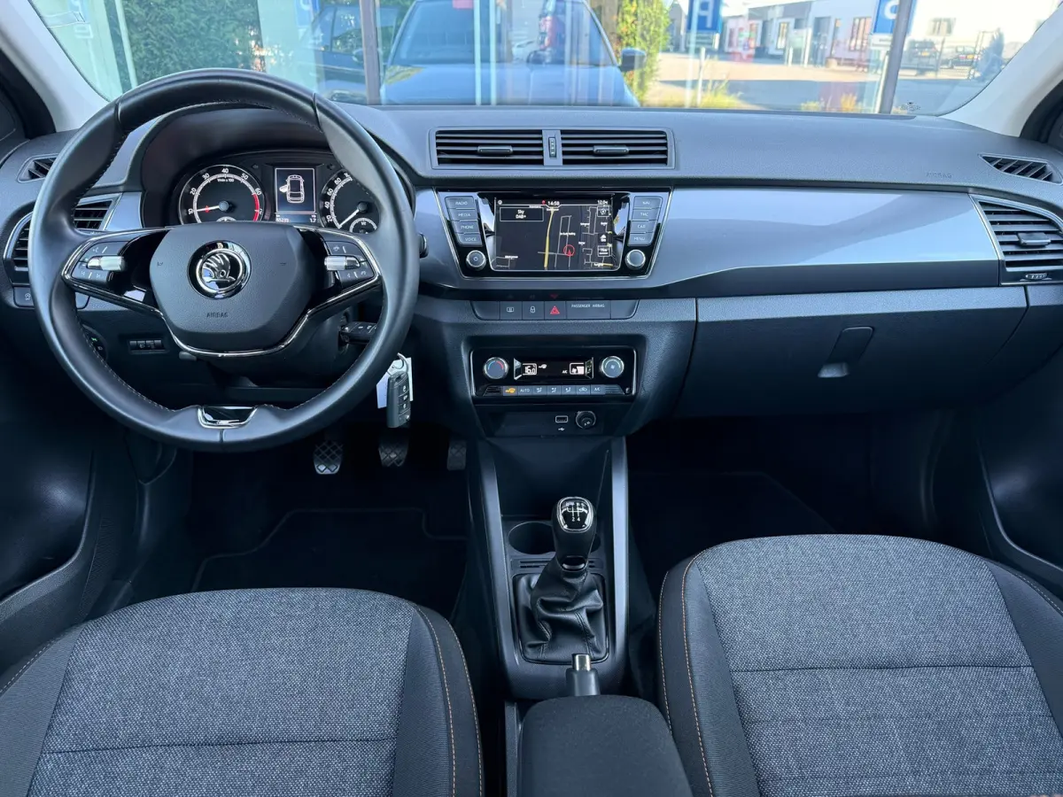 1.0 TSI Business Edition - Climate - Navi - Parkeerhulp - Org.NL