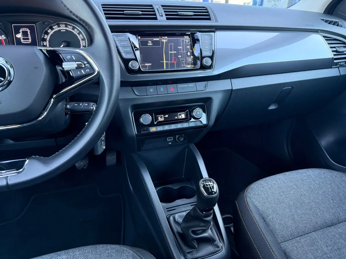 1.0 TSI Business Edition - Climate - Navi - Parkeerhulp - Org.NL