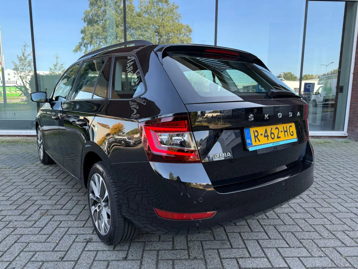 1.0 TSI Business Edition - Climate - Navi - Parkeerhulp - Org.NL