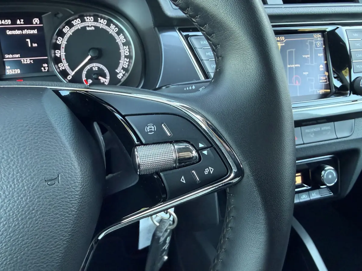 1.0 TSI Business Edition - Climate - Navi - Parkeerhulp - Org.NL