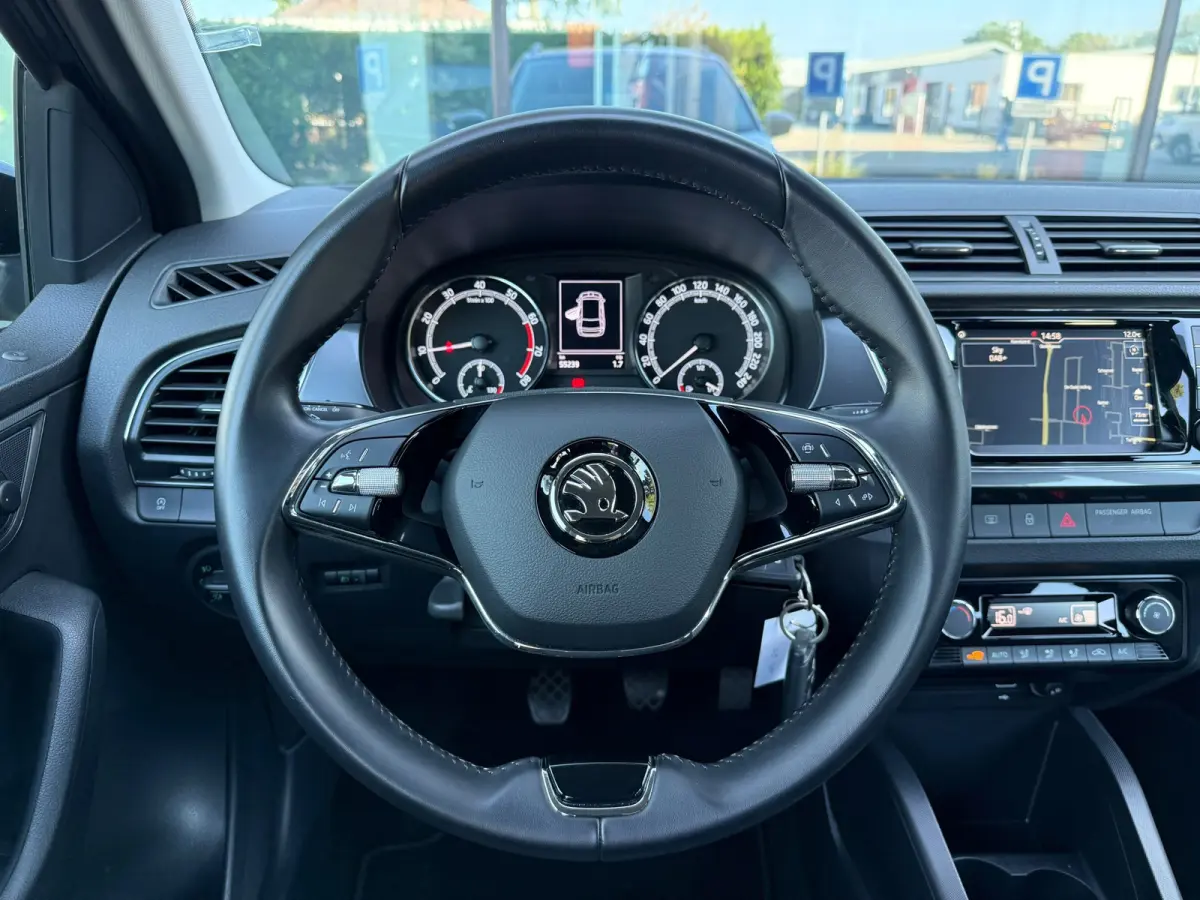 1.0 TSI Business Edition - Climate - Navi - Parkeerhulp - Org.NL