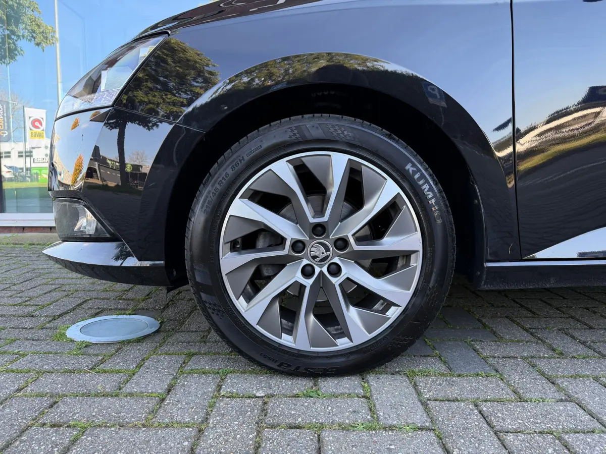1.0 TSI Business Edition - Climate - Navi - Parkeerhulp - Org.NL