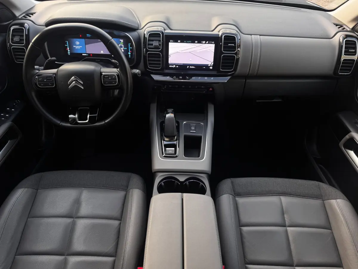 1.6 Plug-in Hybrid 225 Feel | 99% SOH | Trekhaak | Leder | Camera | Stoelverwarming |