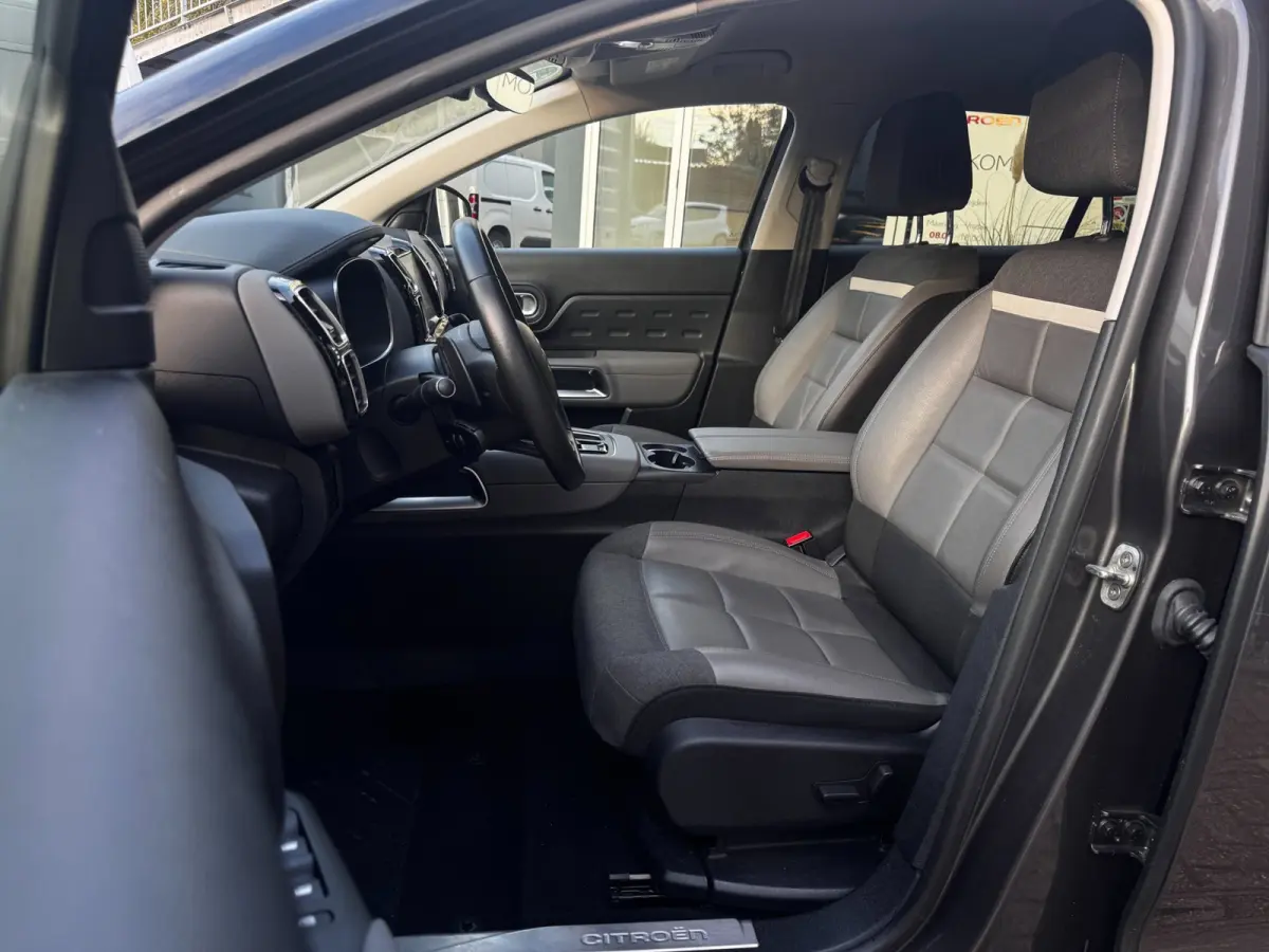 1.6 Plug-in Hybrid 225 Feel | 99% SOH | Trekhaak | Leder | Camera | Stoelverwarming |