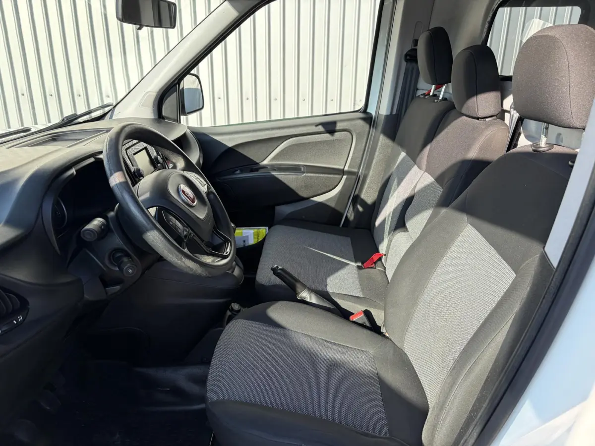 1.6 MJ L1H1*NAVI*CRUISE*A/C*TEL*PDC*3-PERSONEN*