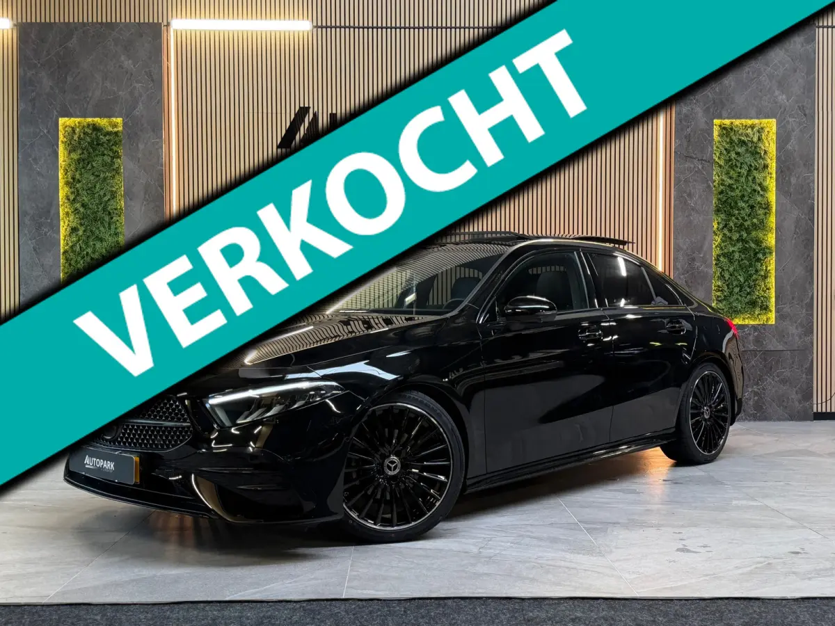 180 AMG Line |PANO|360 CAMERA|DODEHOEK|KEYLESS|ACC|SFEERVERLICHTING|NIGHTPAKKET|DEALER ONDERHOUDEN|FACELIFT