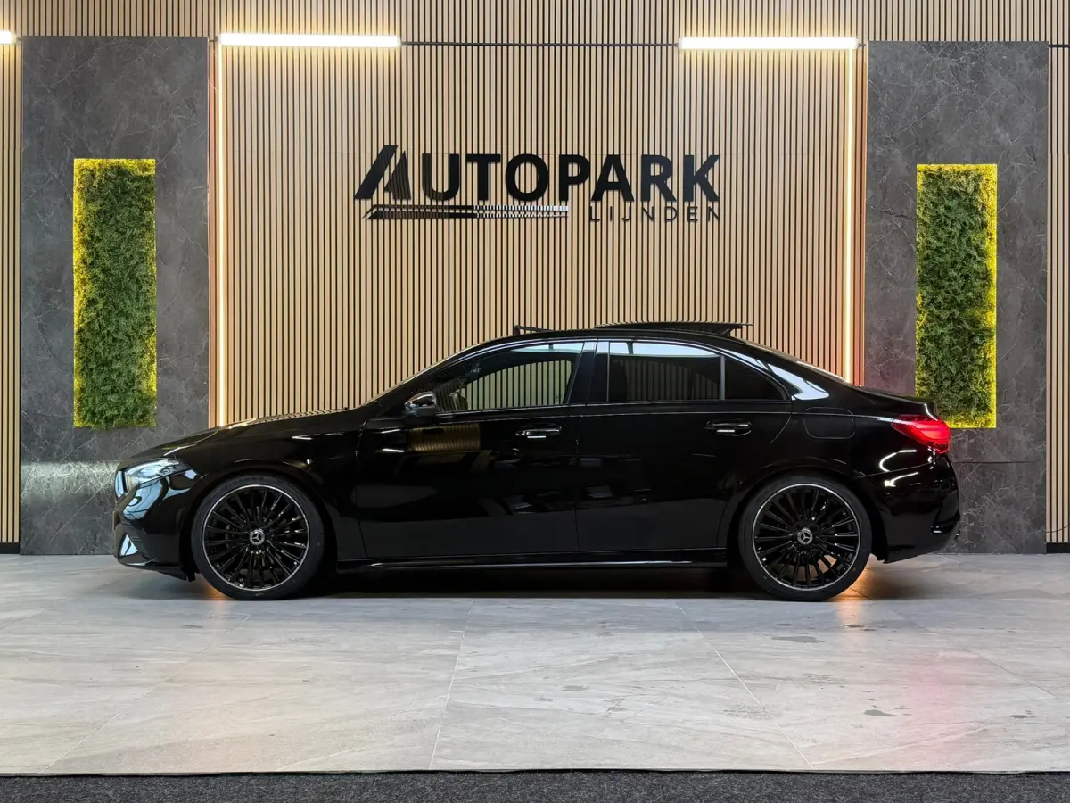180 AMG Line |PANO|360 CAMERA|DODEHOEK|KEYLESS|ACC|SFEERVERLICHTING|NIGHTPAKKET|DEALER ONDERHOUDEN|FACELIFT