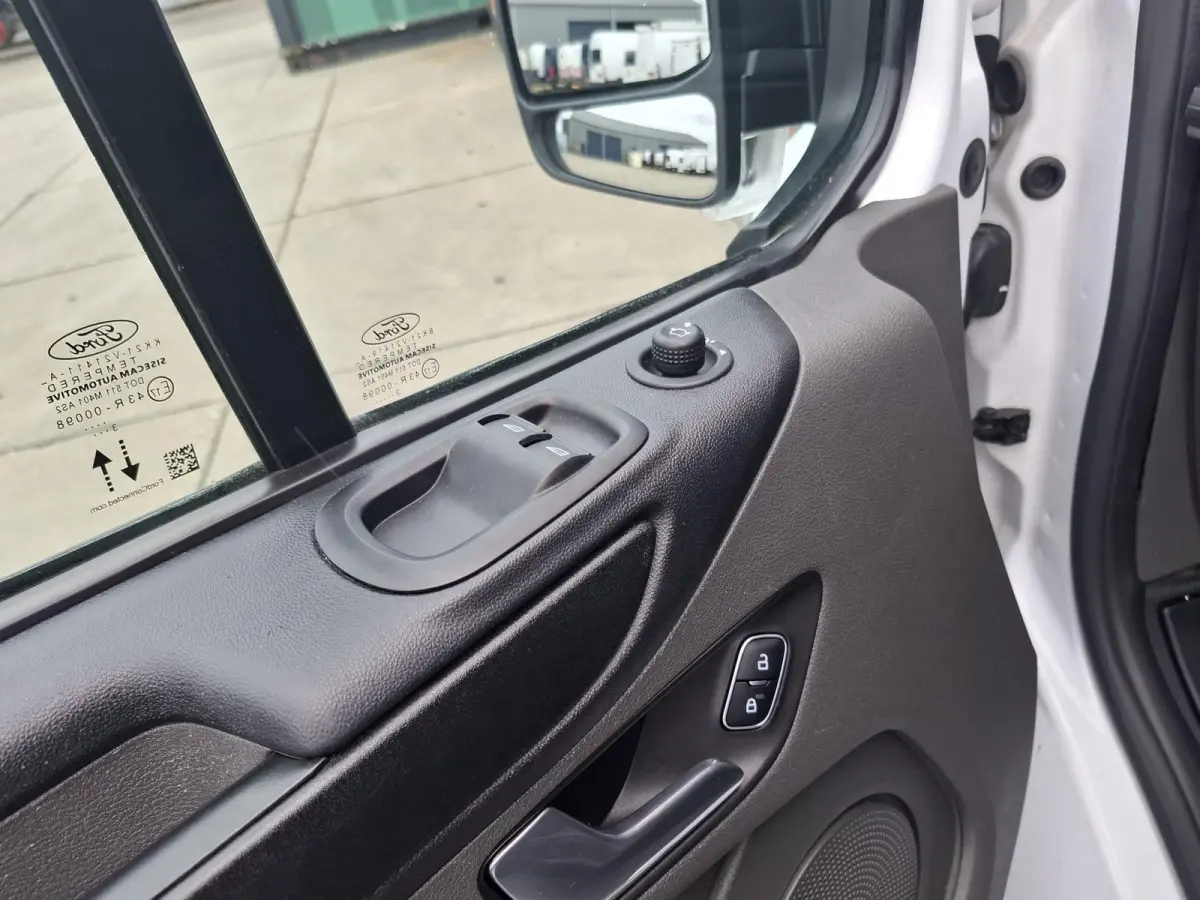 280 2.0 TDCI L2H1 Trend AIRCO / CRUISE CONTROLE / 3 ZITS / AUTOMAAT / EURO 6