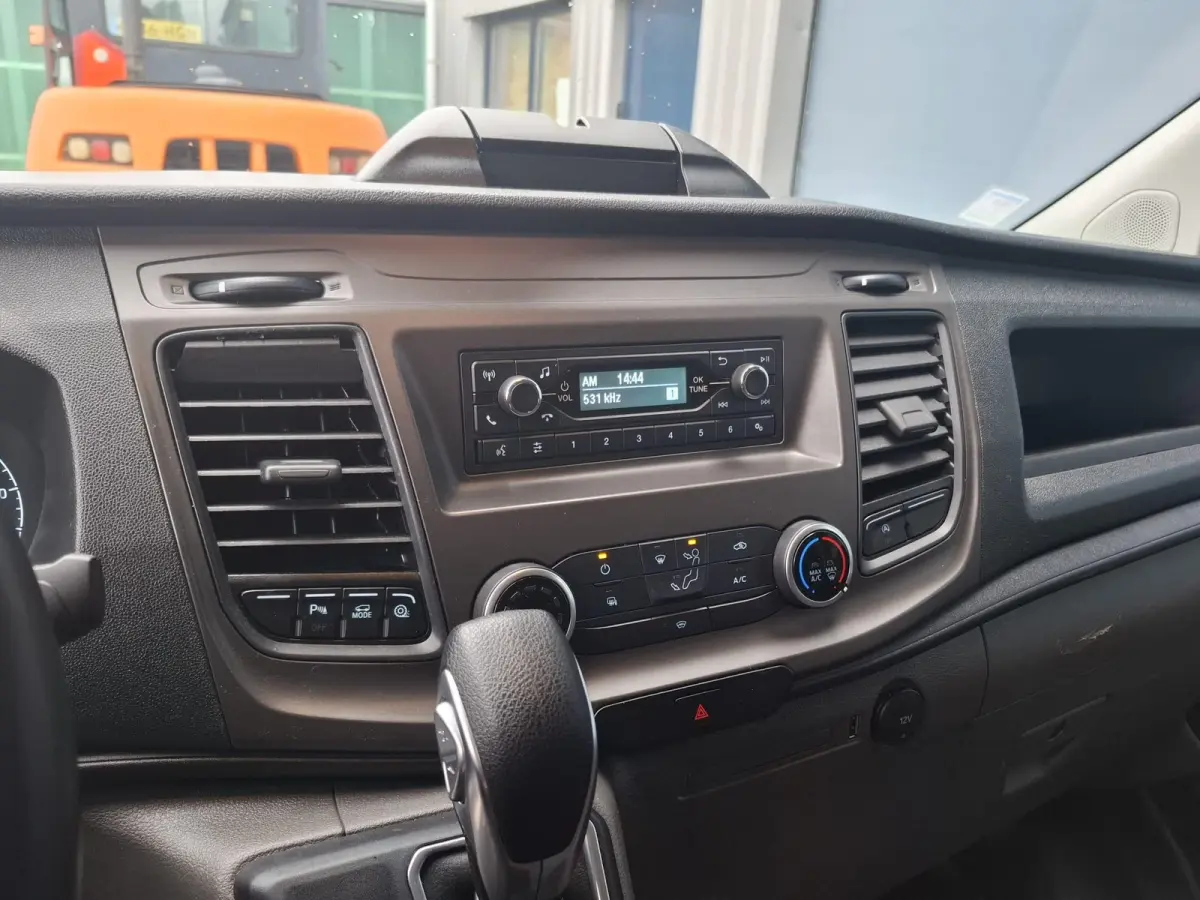 280 2.0 TDCI L2H1 Trend AIRCO / CRUISE CONTROLE / 3 ZITS / AUTOMAAT / EURO 6