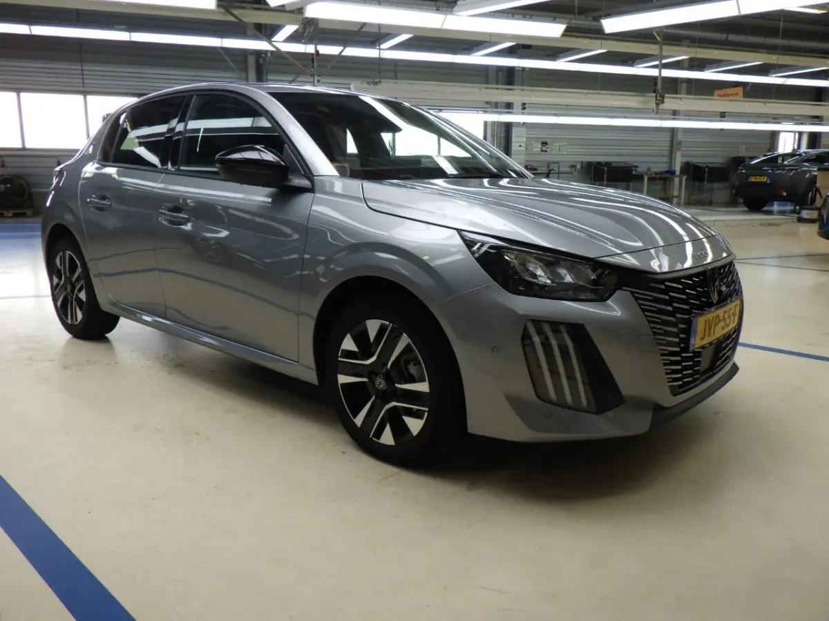 1.2 Hybrid 110 e-DCS6 Allure Tot 8 Jaar Garantie | Automaat | Carplay | Camera 360* Graden | Navigatie | Adaptieve Cruise Control | PDC V+A | Origineel NL