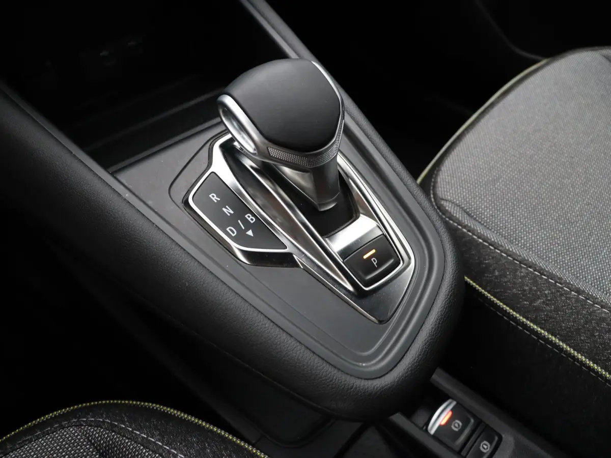 1.6 E-Tech full hybrid 145 techno | Achteruitrijcamera | Adaptieve cruise control | Digitale Cockpit | Navigatie |