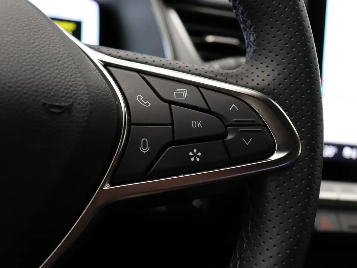 1.6 E-Tech full hybrid 145 techno | Achteruitrijcamera | Adaptieve cruise control | Digitale Cockpit | Navigatie |