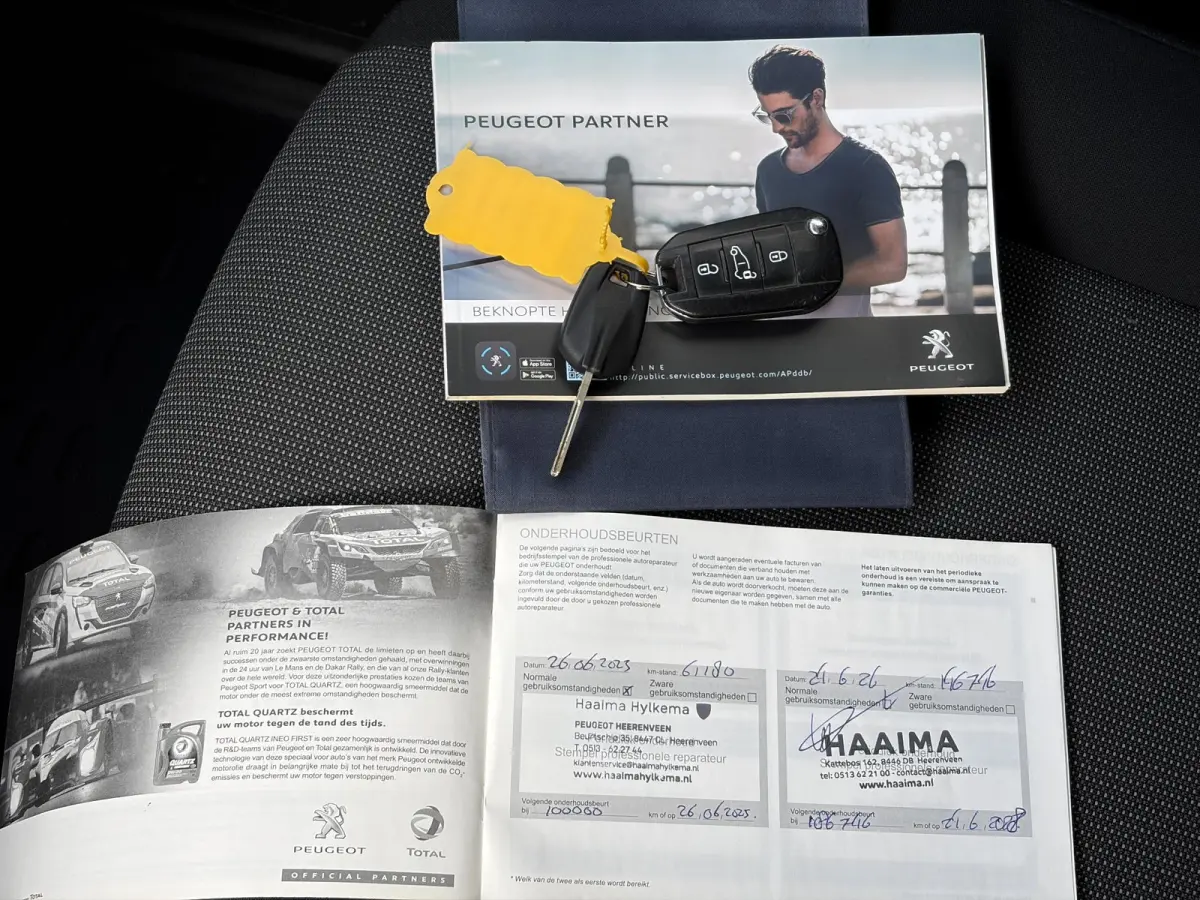 1.5 BlueHDI Premium Long*NAVI*A/C*CRUISE*CARPLAY*