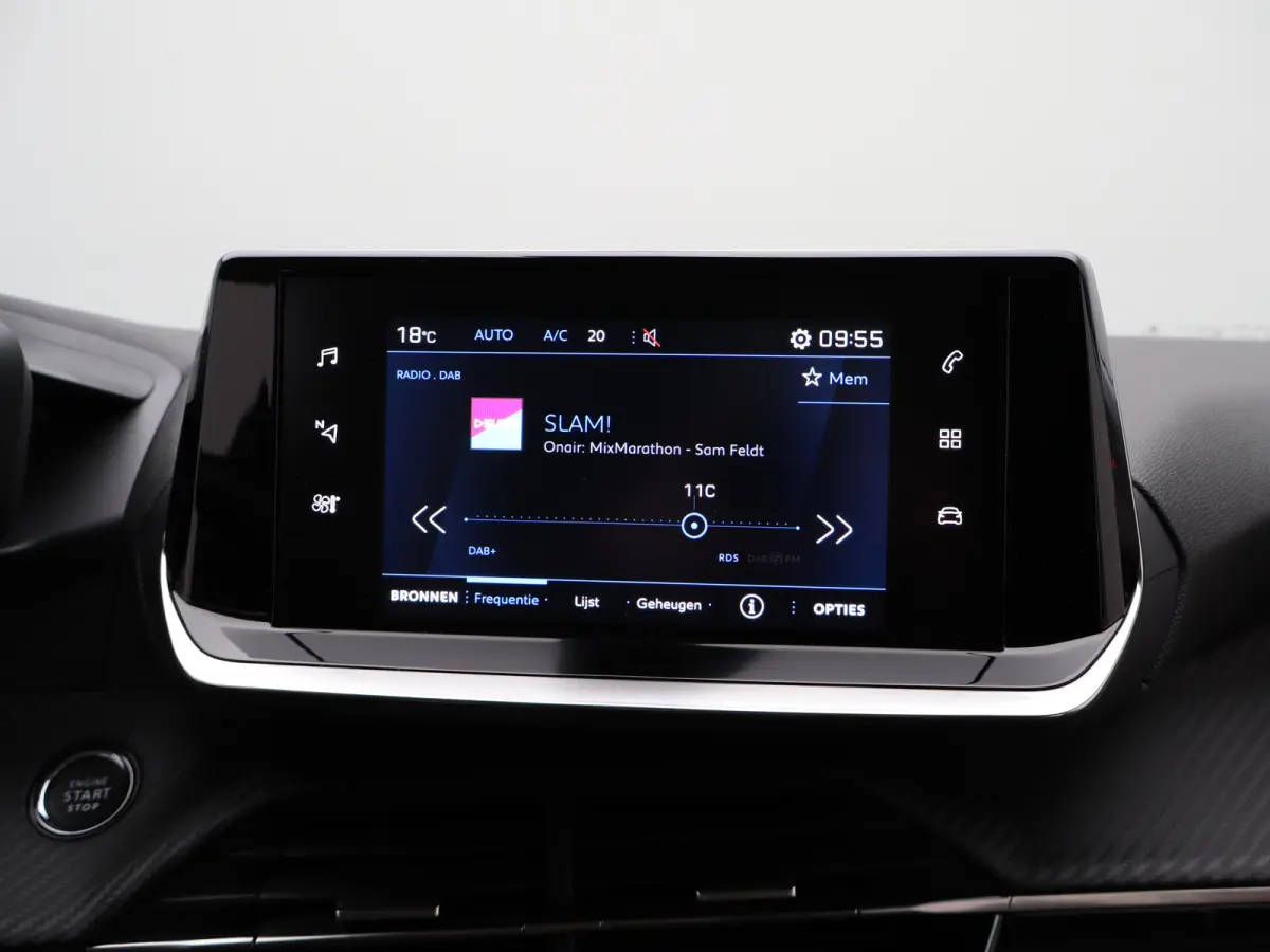 1.2 PureTech Allure Pack | Carplay | PDC | Camera | Climate Control | Cruise Control | 16" Lichtmetalen Velgen | Origineel NL!