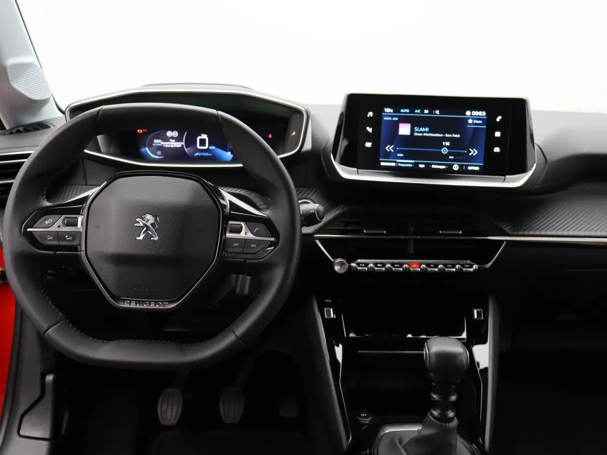 1.2 PureTech Allure Pack | Carplay | PDC | Camera | Climate Control | Cruise Control | 16" Lichtmetalen Velgen | Origineel NL!