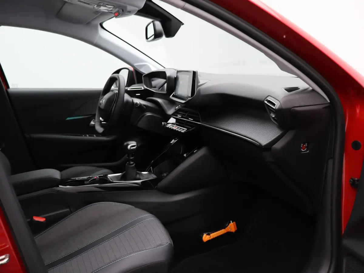 1.2 PureTech Allure Pack | Carplay | PDC | Camera | Climate Control | Cruise Control | 16" Lichtmetalen Velgen | Origineel NL!