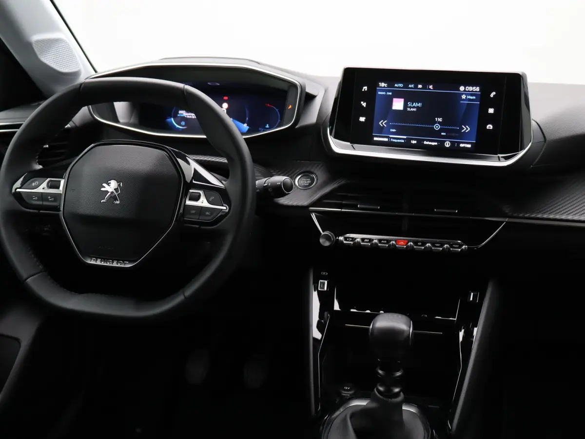 1.2 PureTech Allure Pack | Carplay | PDC | Camera | Climate Control | Cruise Control | 16" Lichtmetalen Velgen | Origineel NL!