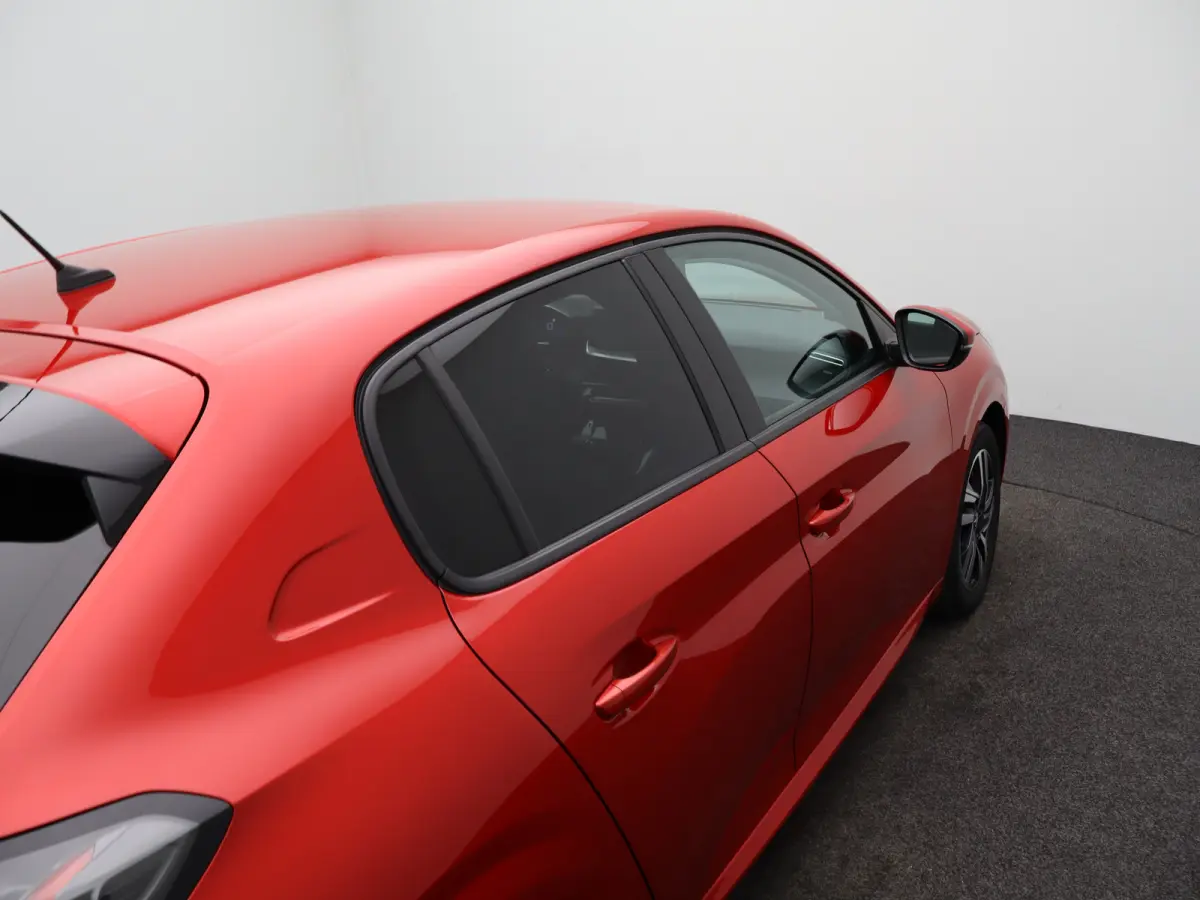 1.2 PureTech Allure Pack | Carplay | PDC | Camera | Climate Control | Cruise Control | 16" Lichtmetalen Velgen | Origineel NL!