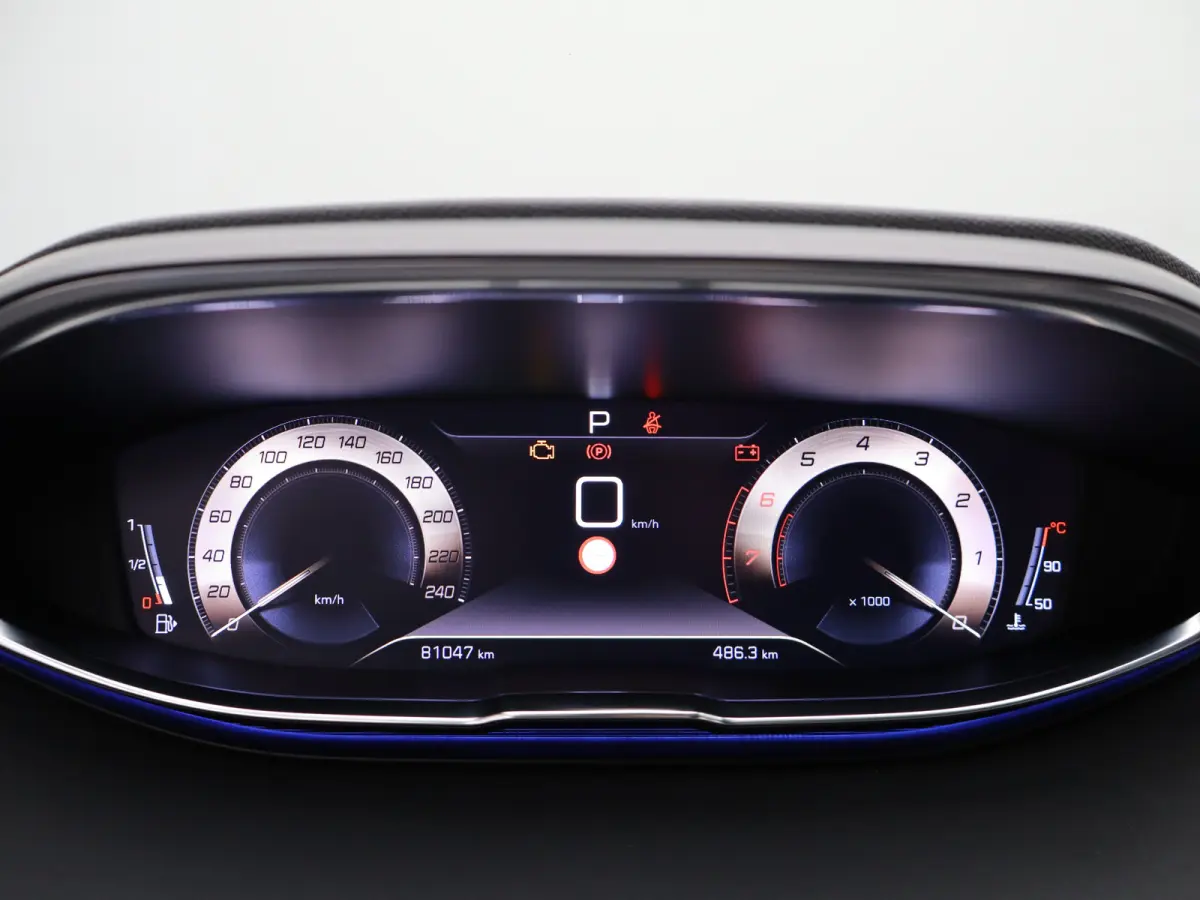 1.2 PureTech GT Line Avantage | Automaat | Carplay | Trekhaak | Adaptieve cruise | Keyless | Clima | Navi | Pano dak |