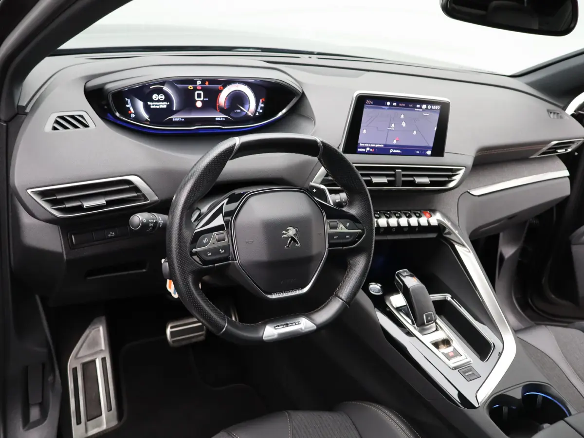 1.2 PureTech GT Line Avantage | Automaat | Carplay | Trekhaak | Adaptieve cruise | Keyless | Clima | Navi | Pano dak |