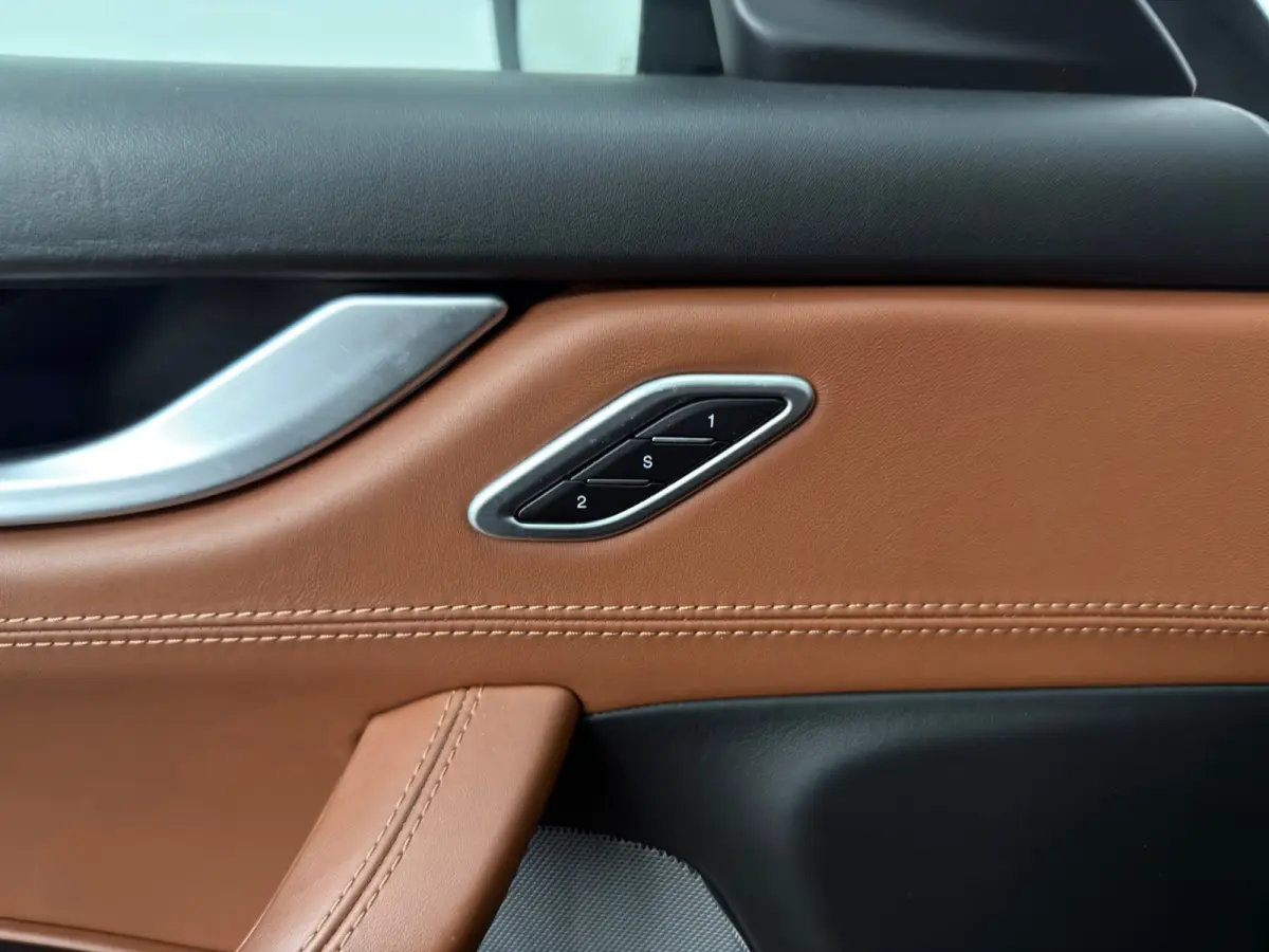 3.0 V6 D AWD|AUTOMAAT|NAVI|CARPLAY|MEMORY|INRUIL MOGELIJK|