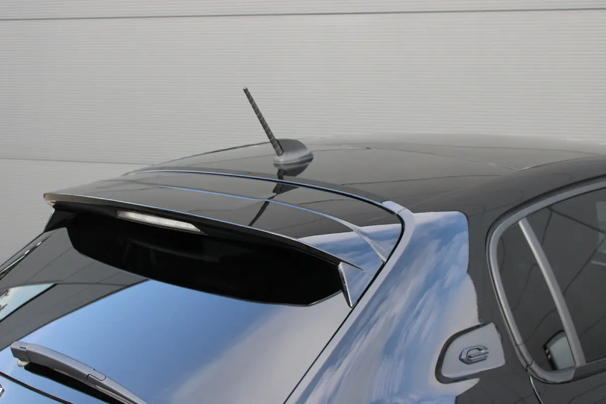 EV GT Pack 50 kWh | Fase 3 laden | SOH 89,5% | Panoramadak | Navigatie | Camera | Stoelverwarming | NL auto | 1e Eigenaar |
