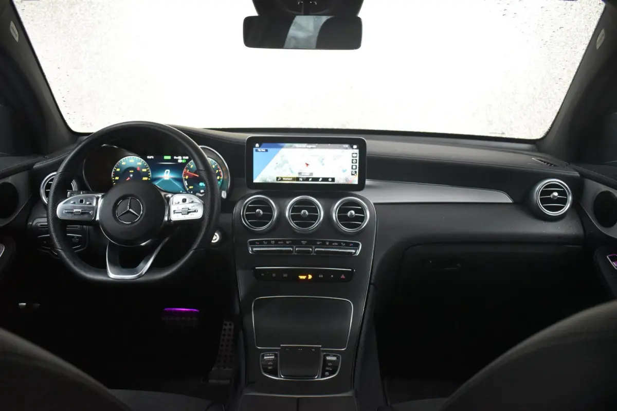 300e 4MATIC AMG 320pk | GLC63 AMG | MEMORY | DISTRONIC | SCHUIFDAK