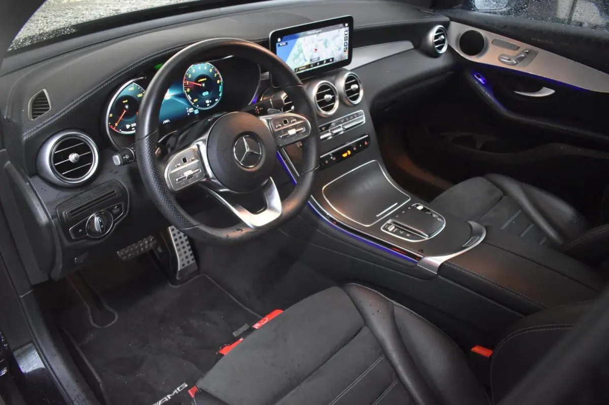 300e 4MATIC AMG 320pk | GLC63 AMG | MEMORY | DISTRONIC | SCHUIFDAK