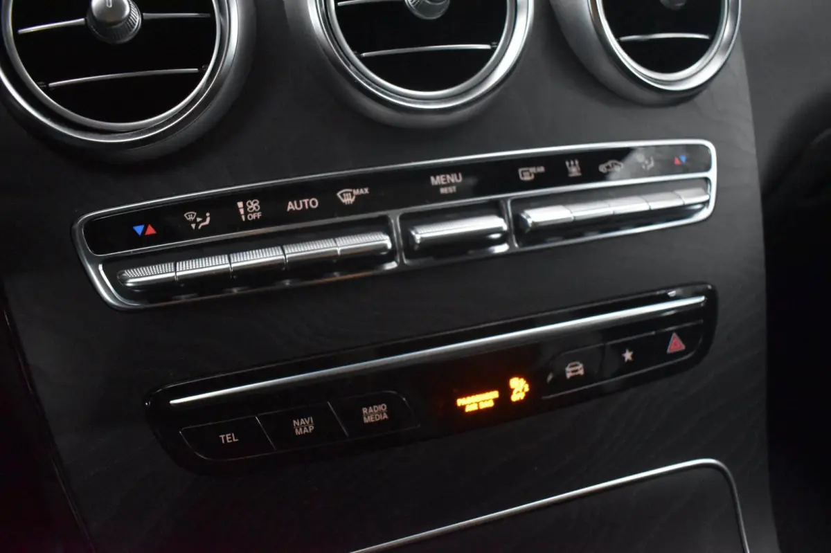 300e 4MATIC AMG 320pk | GLC63 AMG | MEMORY | DISTRONIC | SCHUIFDAK
