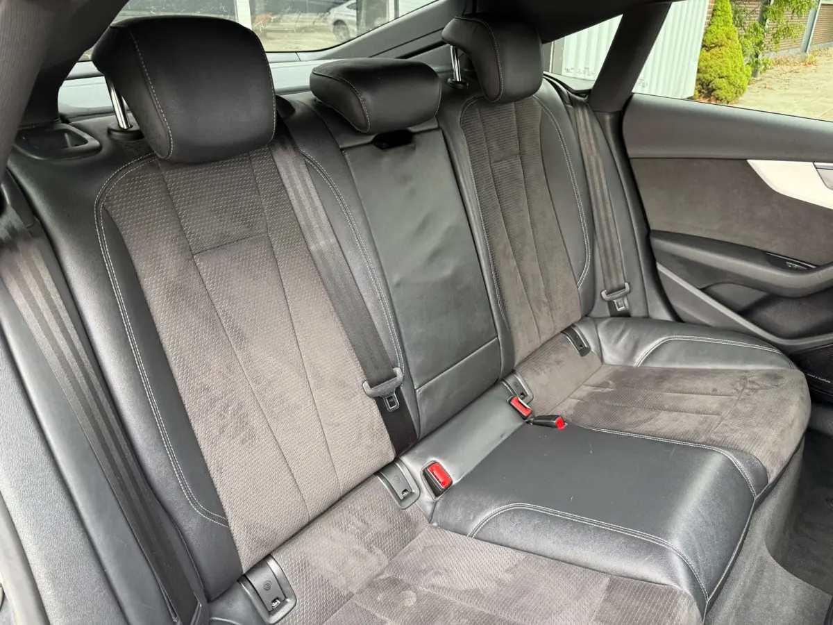 2.0 TFSI S-Line LMV19/LEER/NAVI/VIRTU/PANO