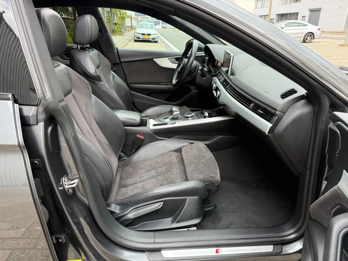 2.0 TFSI S-Line LMV19/LEER/NAVI/VIRTU/PANO