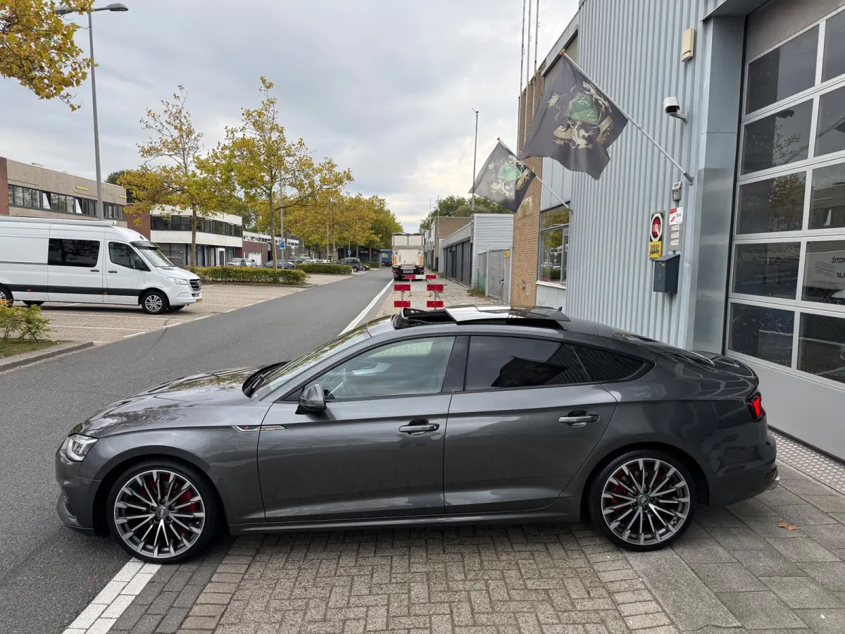 2.0 TFSI S-Line LMV19/LEER/NAVI/VIRTU/PANO