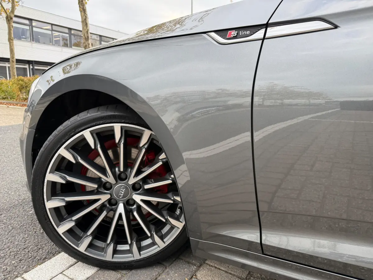 2.0 TFSI S-Line LMV19/LEER/NAVI/VIRTU/PANO