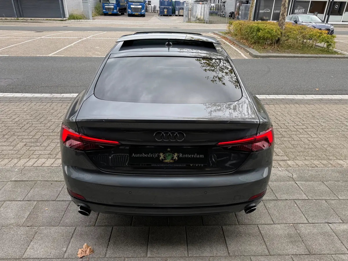 2.0 TFSI S-Line LMV19/LEER/NAVI/VIRTU/PANO