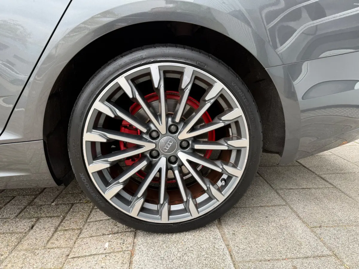 2.0 TFSI S-Line LMV19/LEER/NAVI/VIRTU/PANO