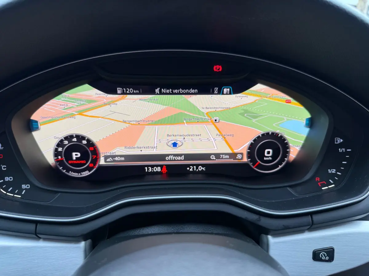 2.0 TFSI S-Line LMV19/LEER/NAVI/VIRTU/PANO