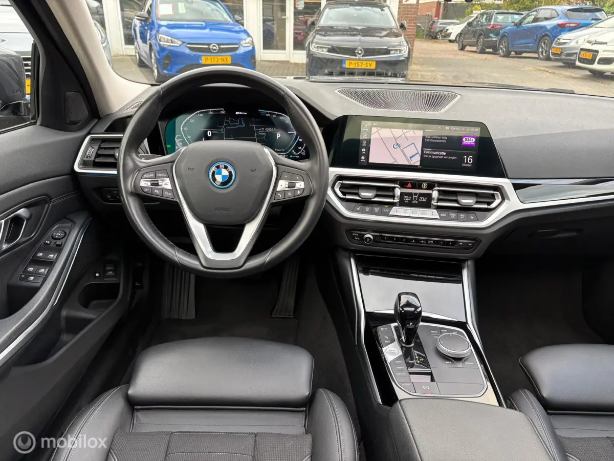 320e High Executive|PANO|TREKH|PHEV|ADAP