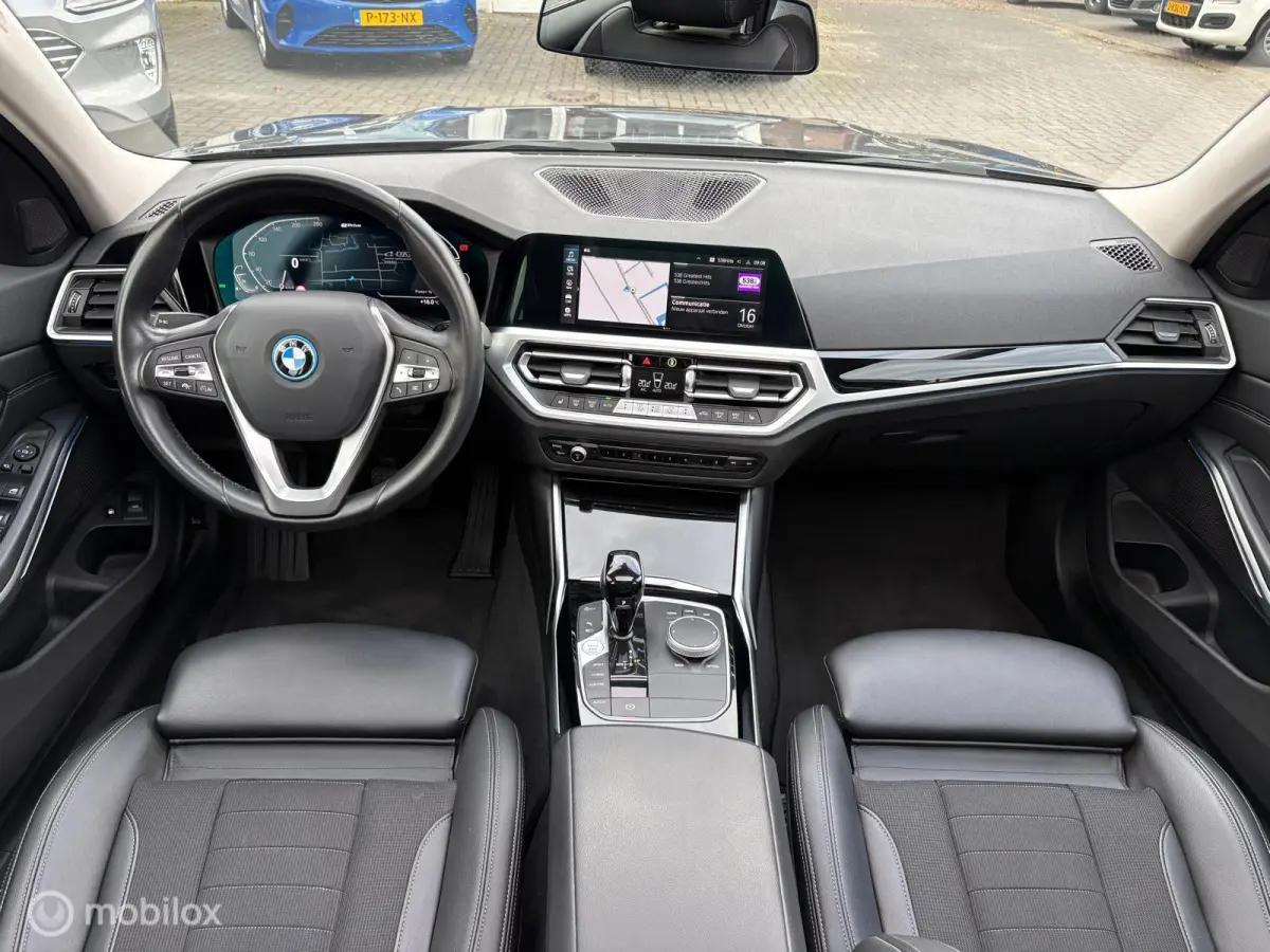 320e High Executive|PANO|TREKH|PHEV|ADAP