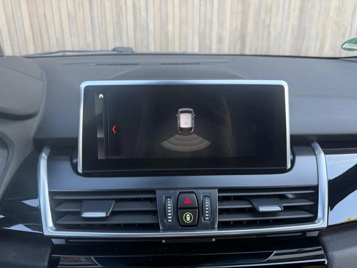 218i High Executive Edition | M-SPORT | H&K | HEAD-UP | NL-AUTO | FACELIFT