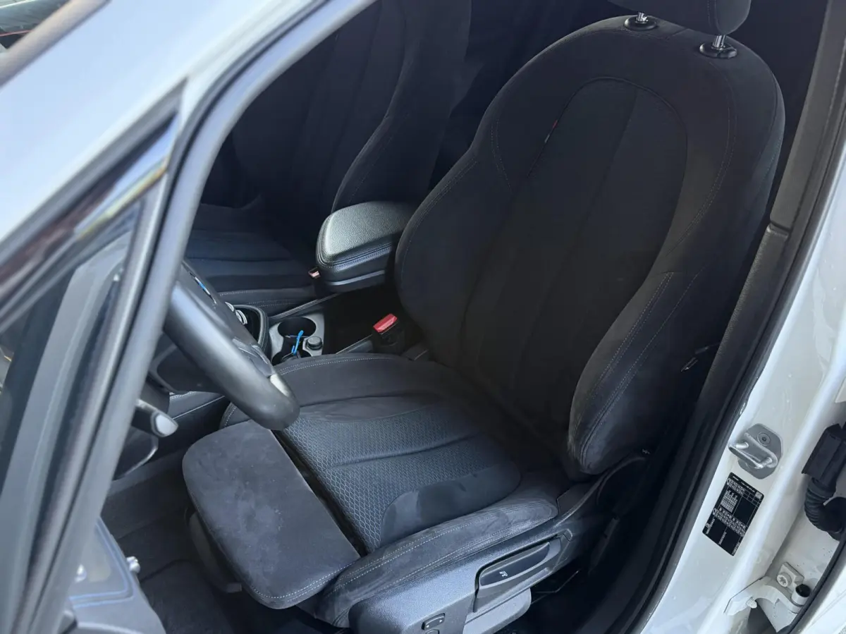 218i High Executive Edition | M-SPORT | H&K | HEAD-UP | NL-AUTO | FACELIFT