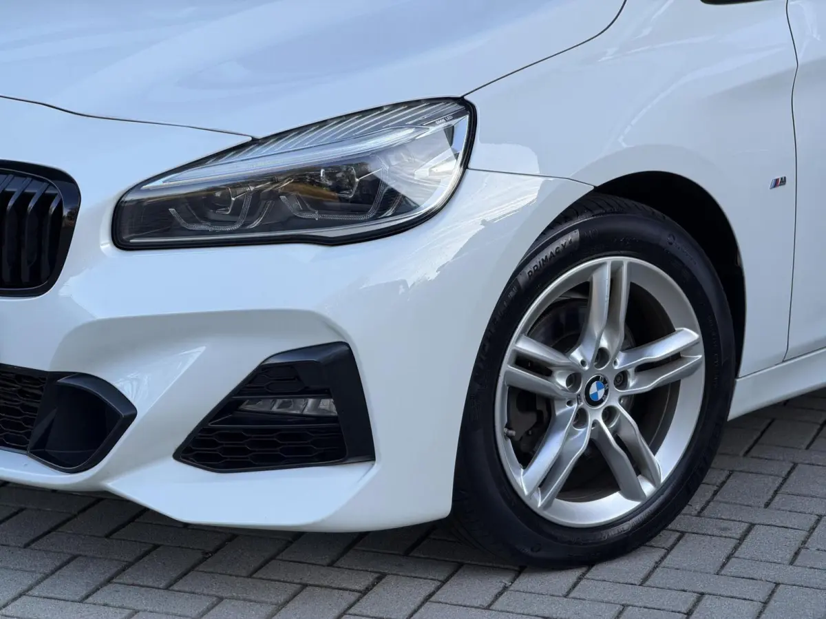 218i High Executive Edition | M-SPORT | H&K | HEAD-UP | NL-AUTO | FACELIFT