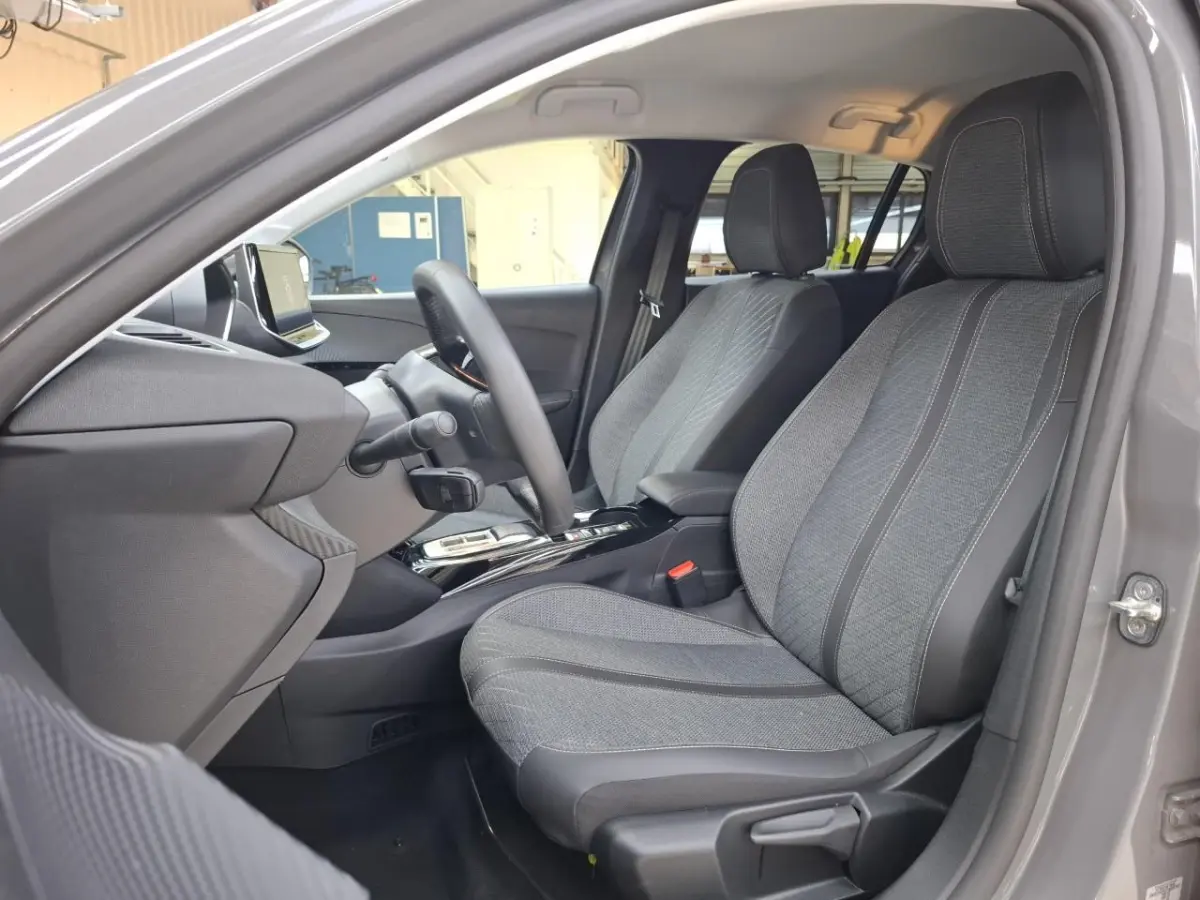 1.2 Hybrid 110 e-DCS6 Allure Tot 8 Jaar Garantie | Carplay | Camera 360* Graden | Navigatie | Adaptieve Cruise Control | Dodehoekbewaking | PDC V+A | Origineel NL!