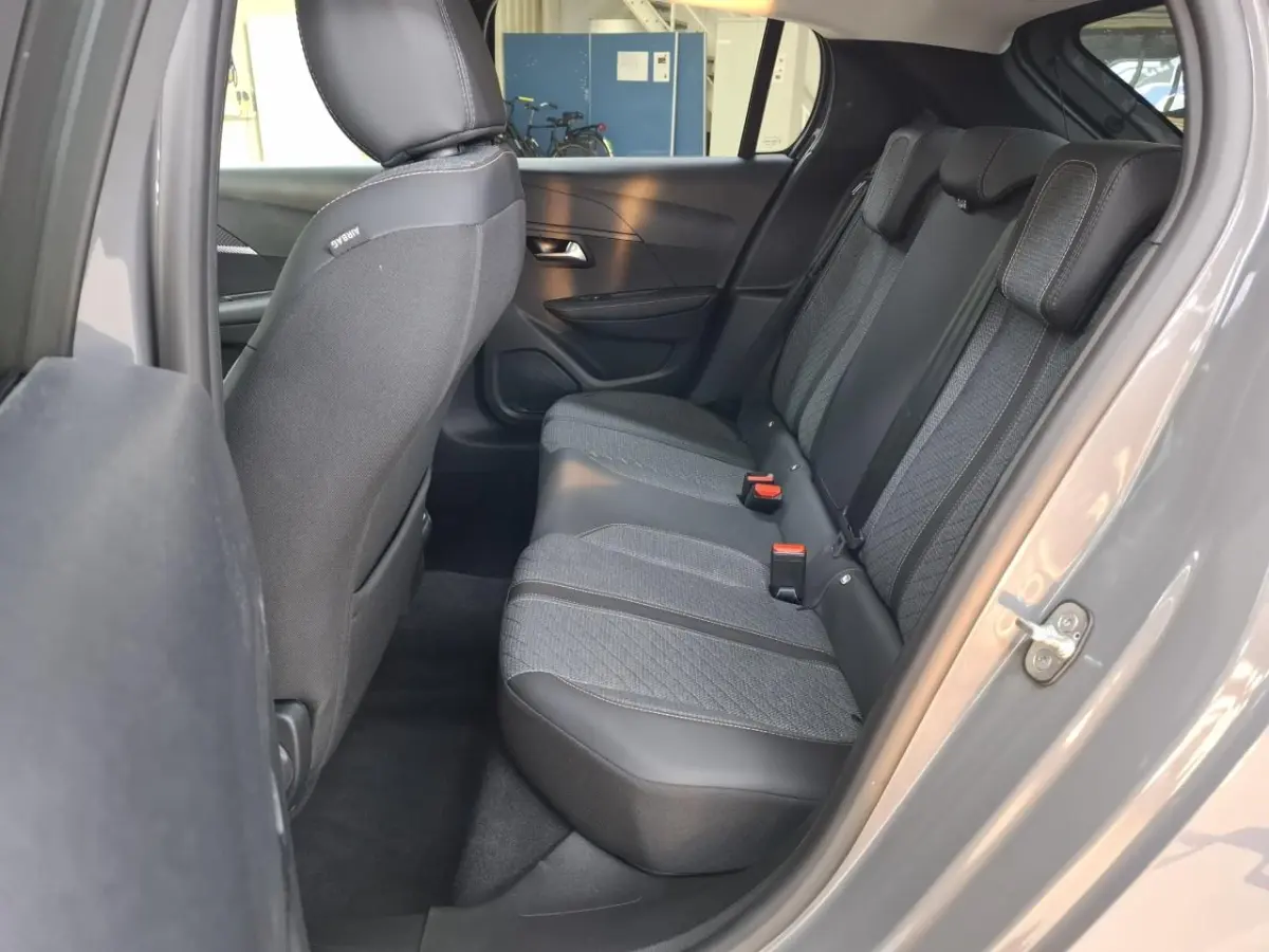 1.2 Hybrid 110 e-DCS6 Allure Tot 8 Jaar Garantie | Carplay | Camera 360* Graden | Navigatie | Adaptieve Cruise Control | Dodehoekbewaking | PDC V+A | Origineel NL!