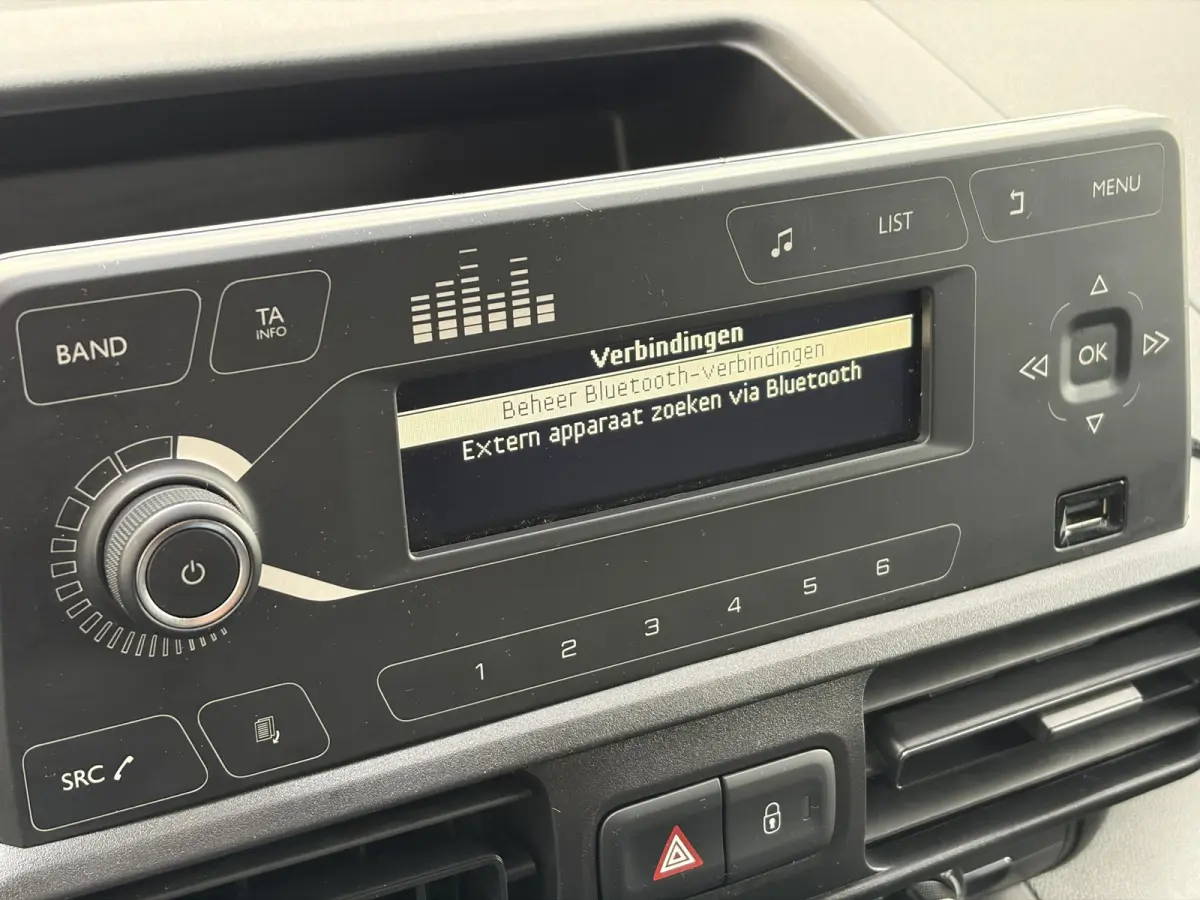 1.5D L2H1 Selection*A/C*CRUISE*TEL*PARKEERSENSOR*