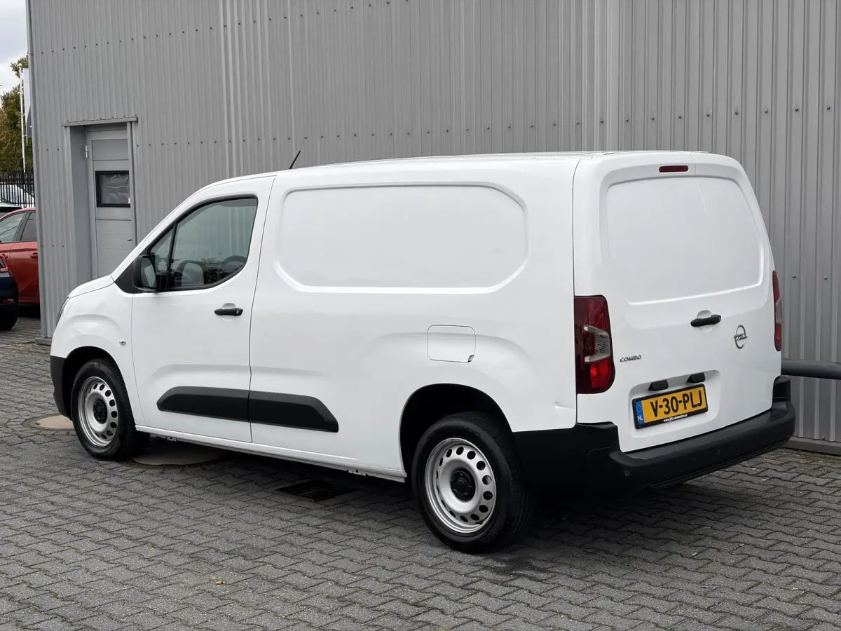 1.5D L2H1 Selection*A/C*CRUISE*TEL*PARKEERSENSOR*